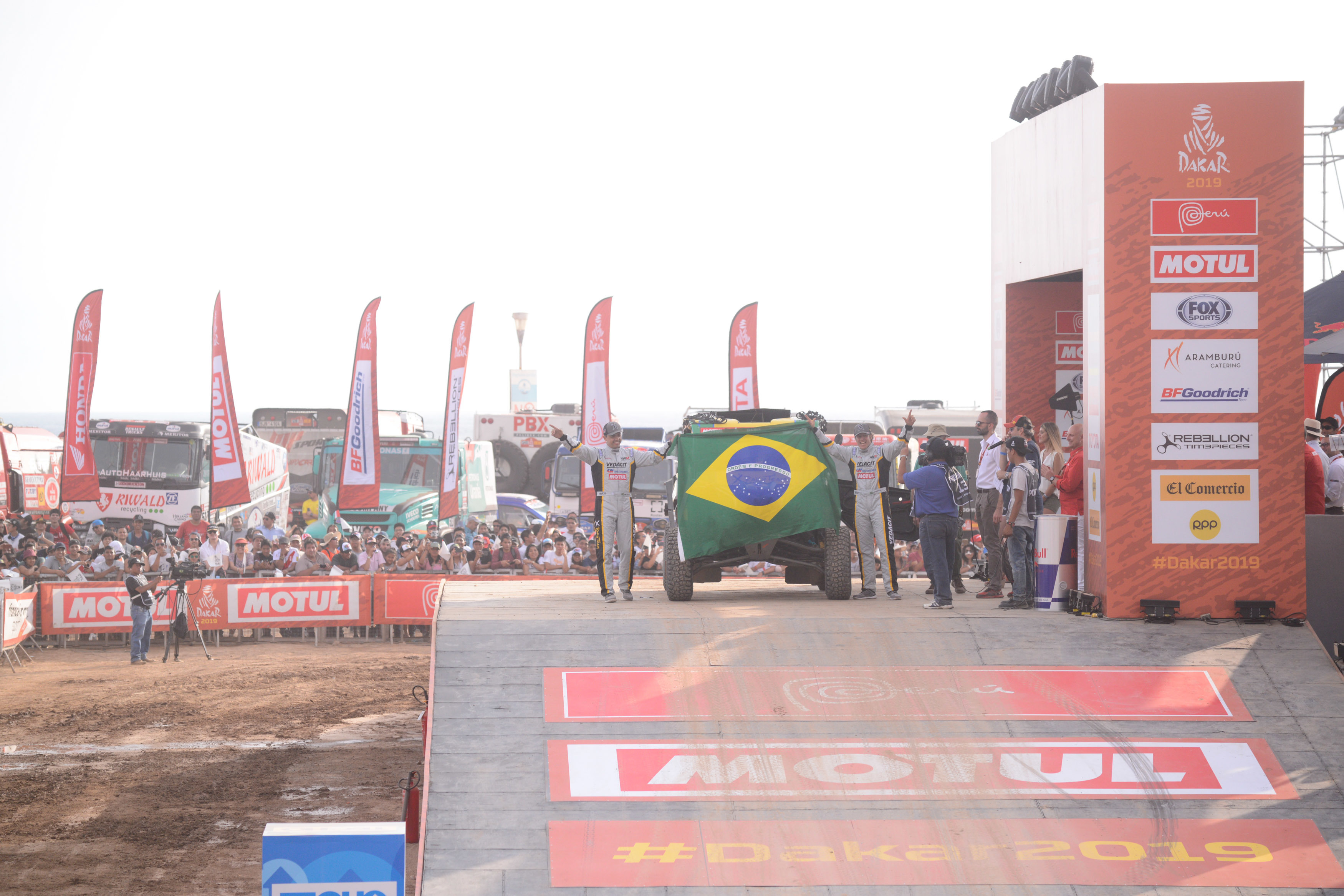 Comea o Dakar. Equipe brasileira encara primeiro dia como aquecimento e v espao para melhoras